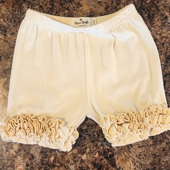 Short set - Picture 2 of 4